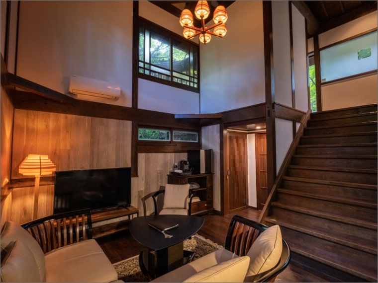 詠花吟月リビング