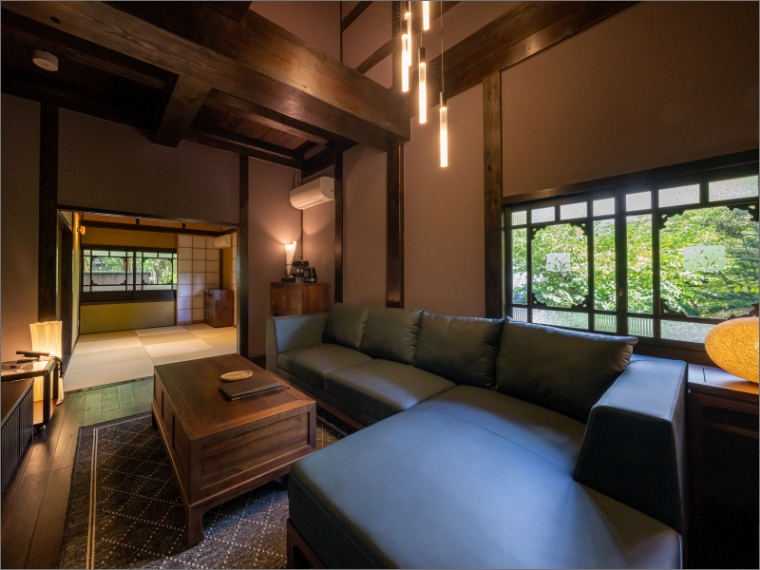 幾星霜リビング